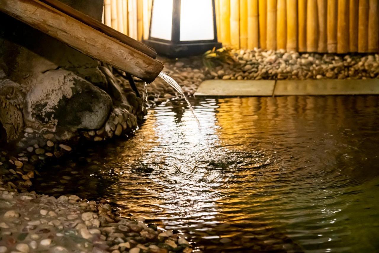 Senkeien Tsukioka Hotel Kaminoyama Ngoại thất bức ảnh