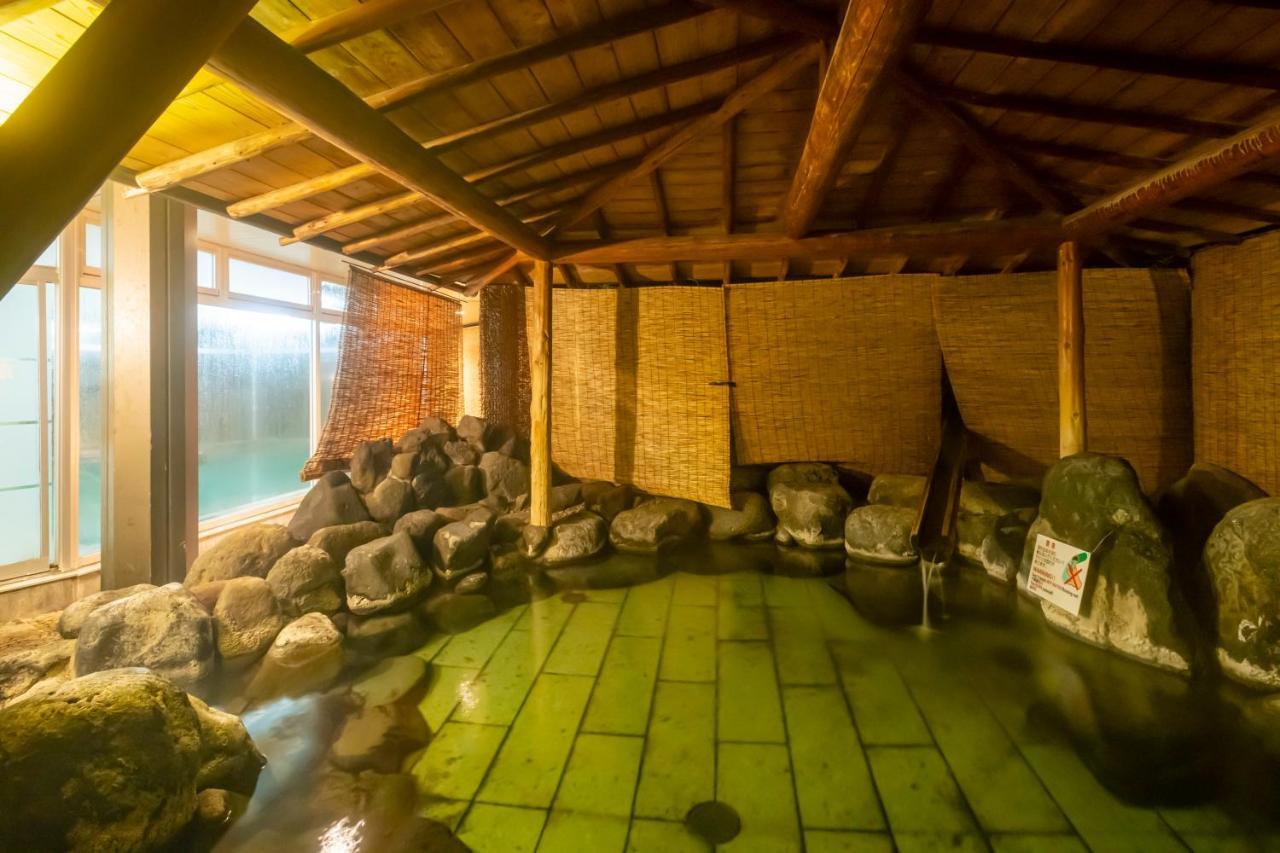 Senkeien Tsukioka Hotel Kaminoyama Ngoại thất bức ảnh