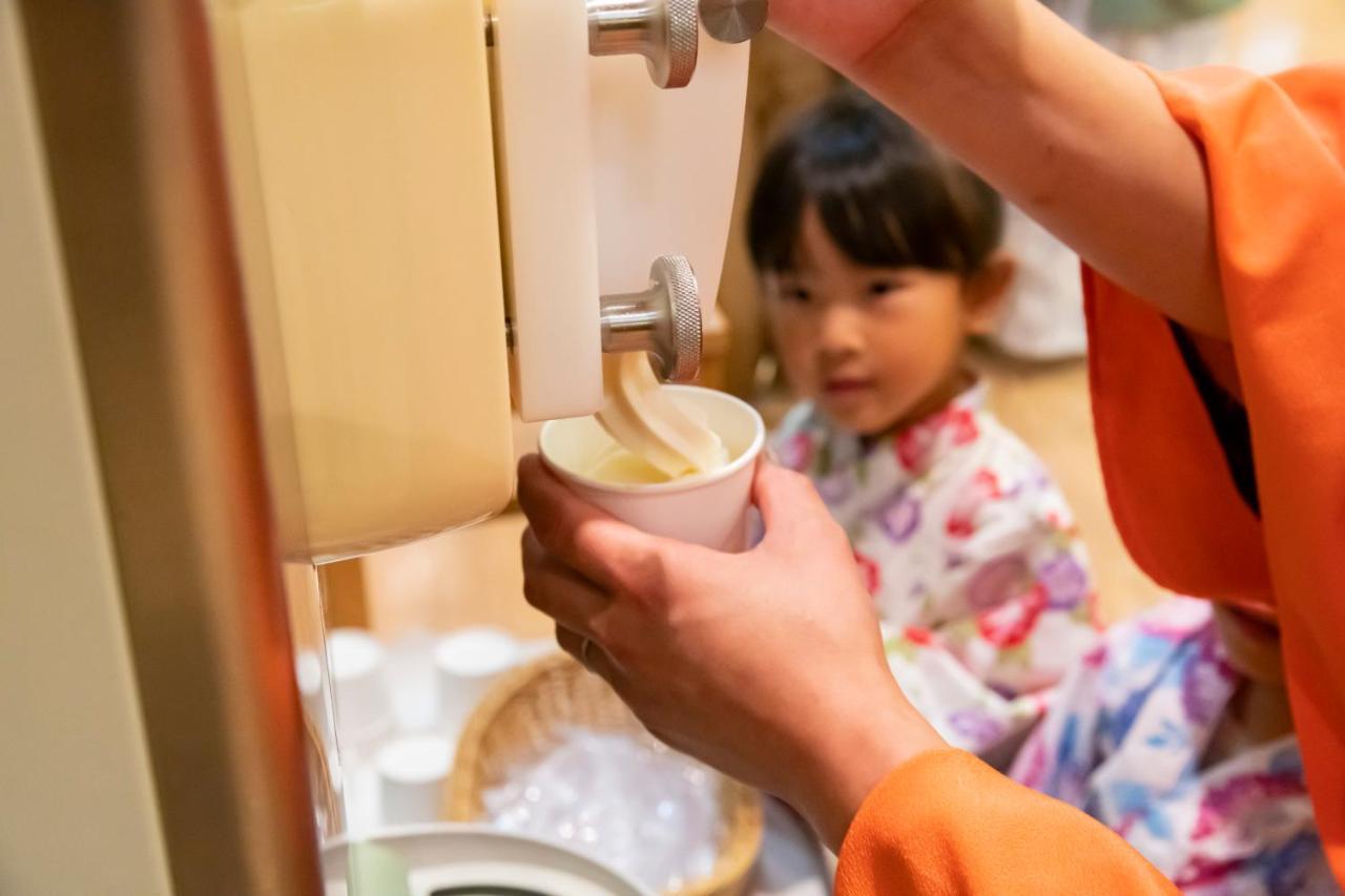 Senkeien Tsukioka Hotel Kaminoyama Ngoại thất bức ảnh