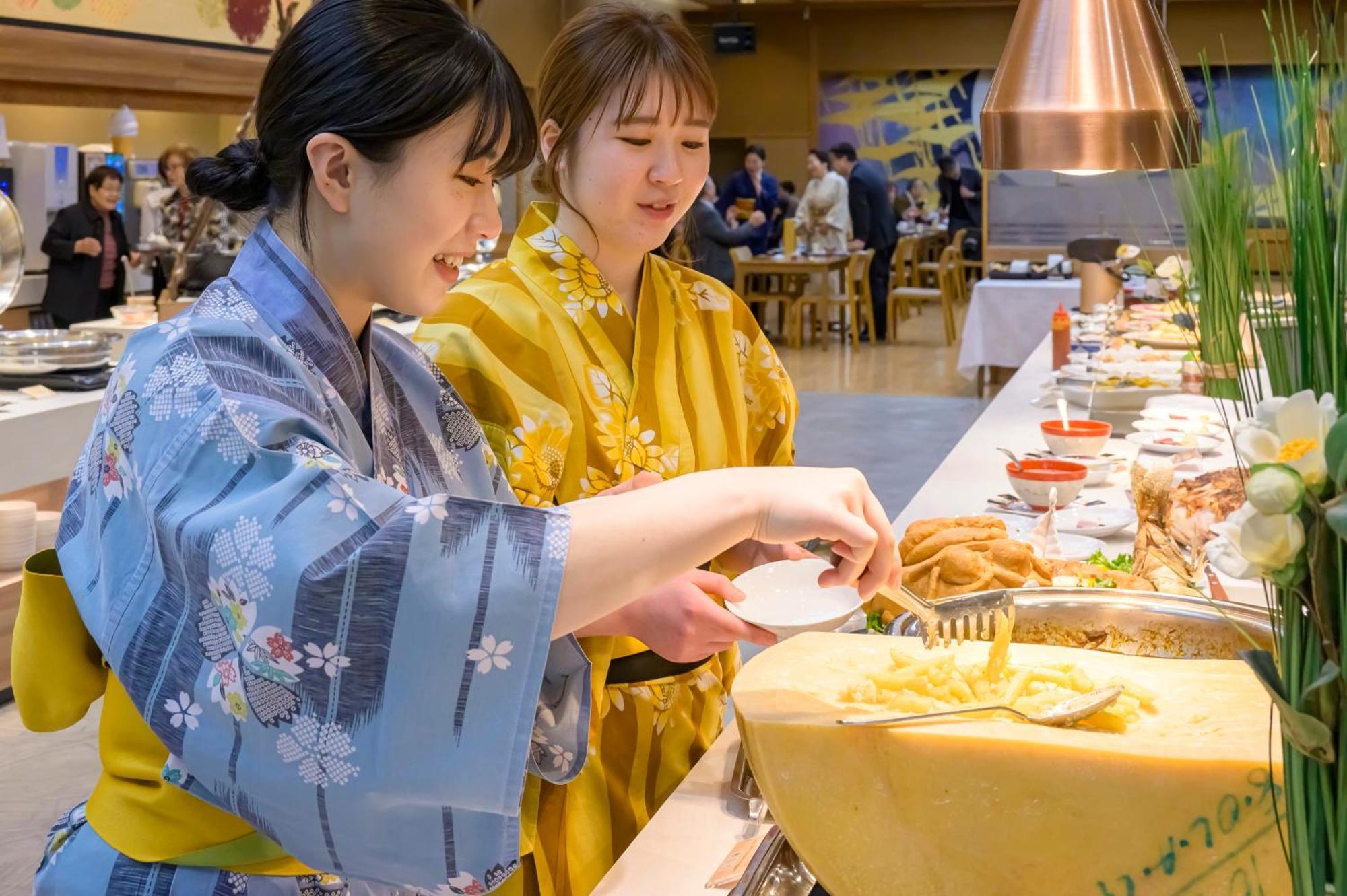Senkeien Tsukioka Hotel Kaminoyama Ngoại thất bức ảnh