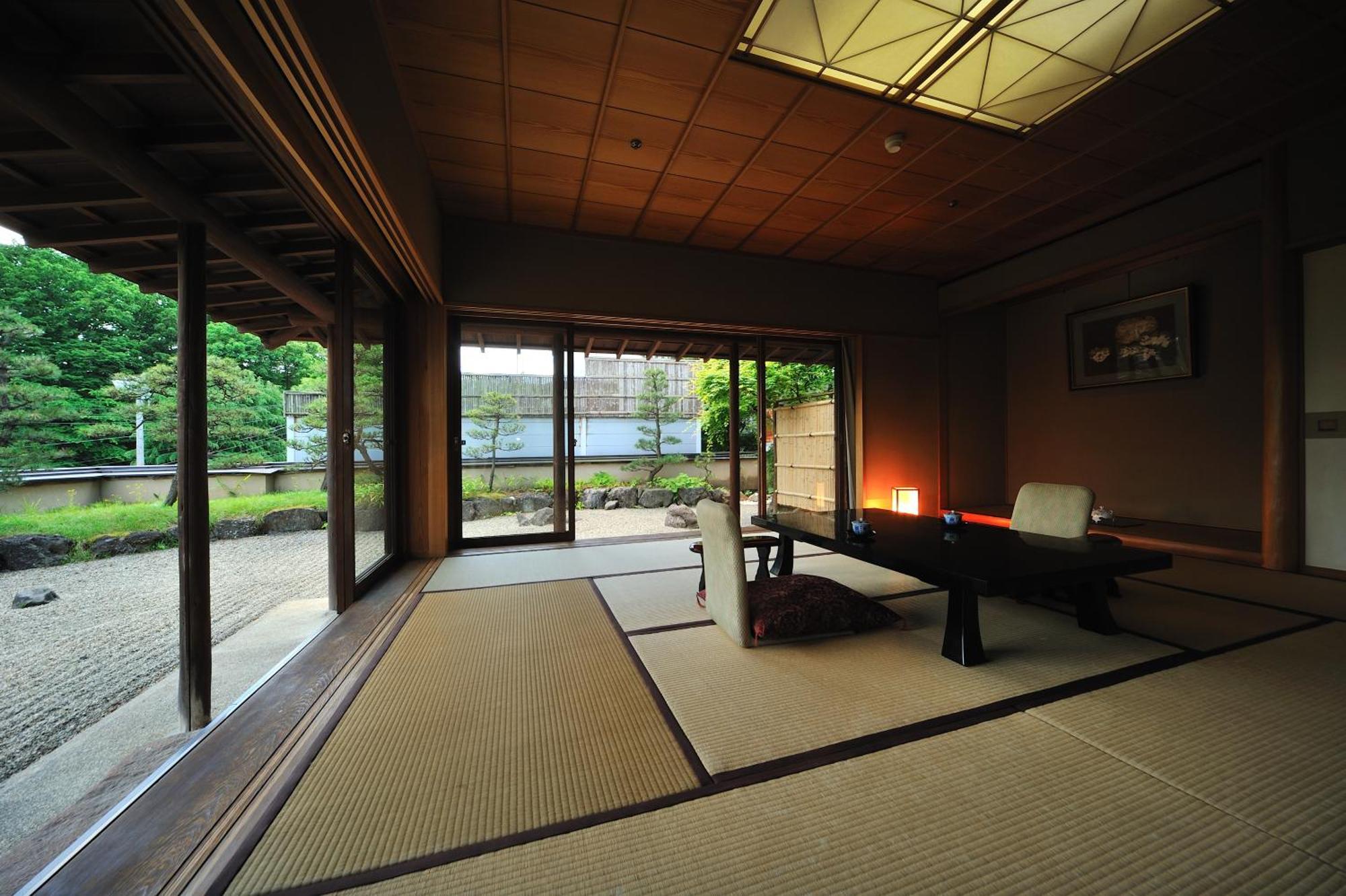 Senkeien Tsukioka Hotel Kaminoyama Ngoại thất bức ảnh