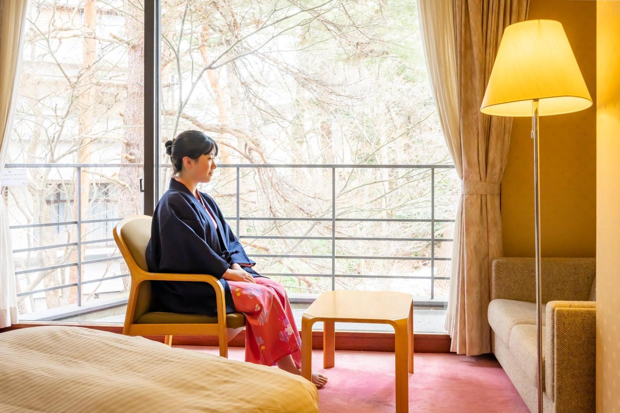 Senkeien Tsukioka Hotel Kaminoyama Ngoại thất bức ảnh